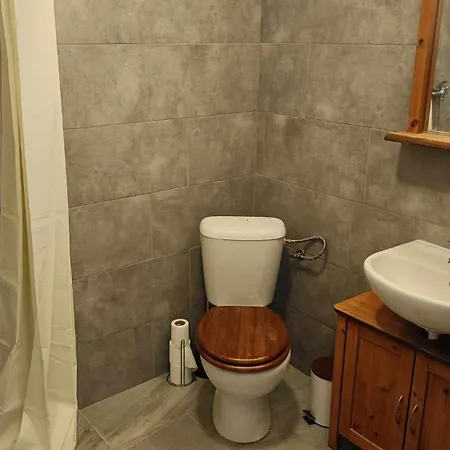 Hobiti Doupe Apartment