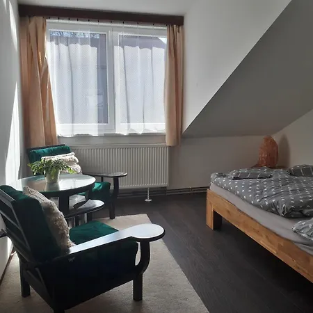 Hobiti Doupe Apartment Strazisko