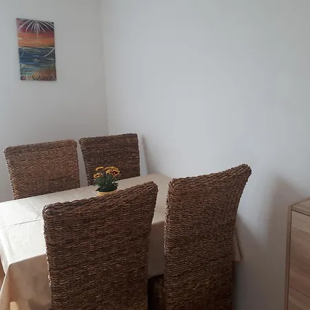 Apartment Hobiti Doupe *