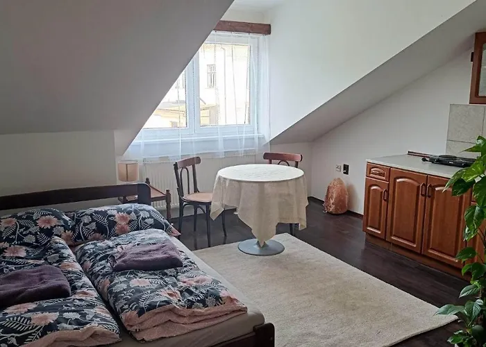 Hobiti Doupe Strazisko